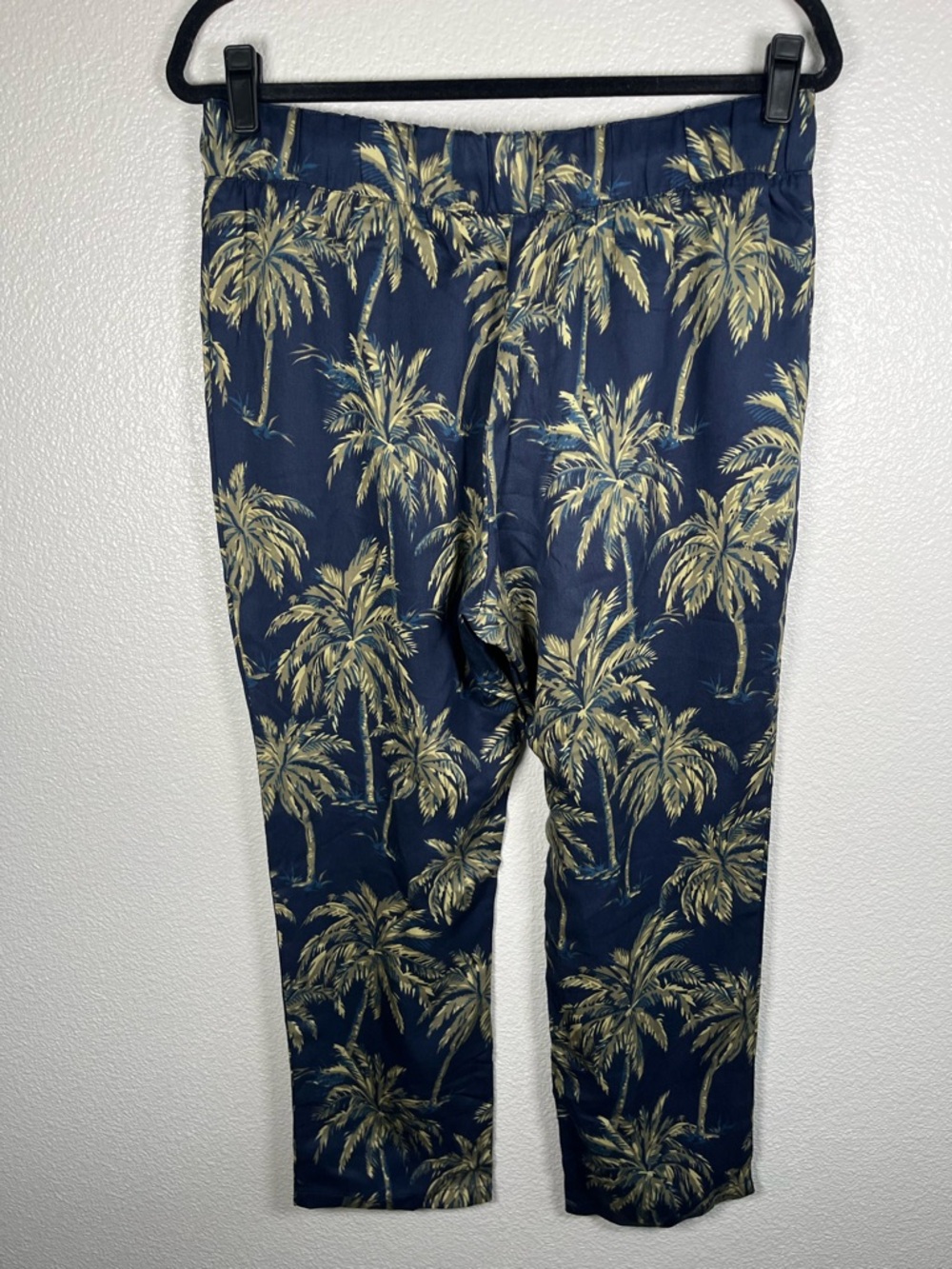 Soft Surroundings Tropical Palm Tree Wide-Leg Casual Pull-On Pants Navy Green PM - Picture 8 of 9